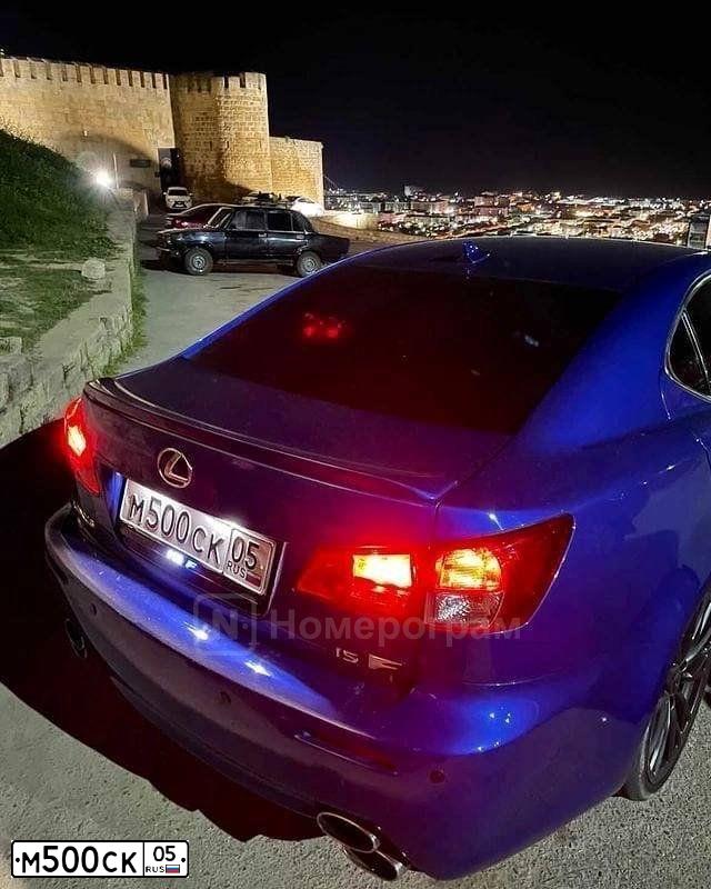 Фото автомобиля MERCEDES E-KLASSE, 2016 — госномер М500СК05. Цвет: синий