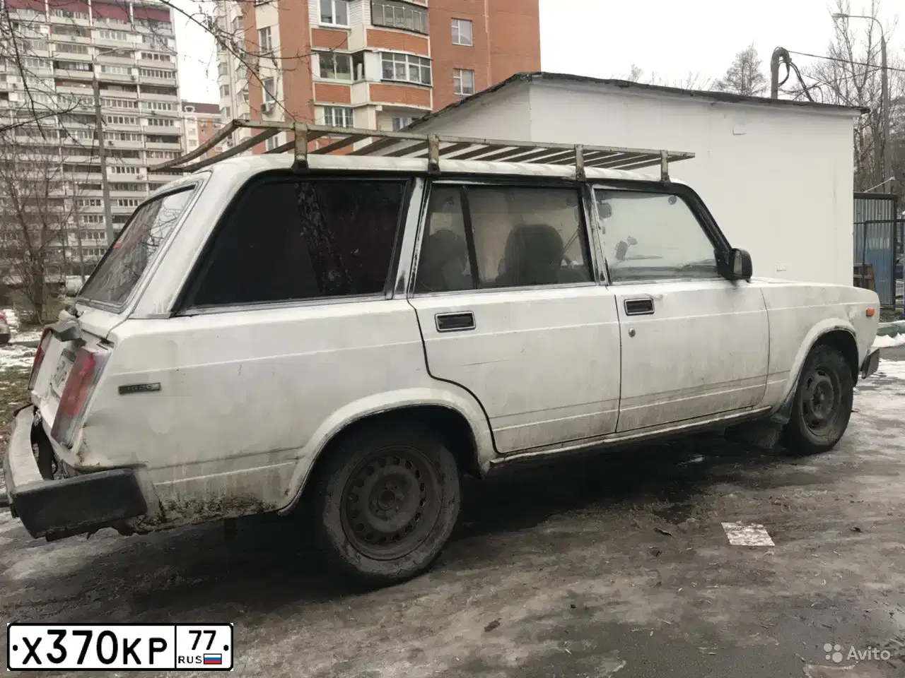 Фото автомобиля LADA 2104, 2003 — госномер А321ОО90. Цвет: БЕЛЫЙ