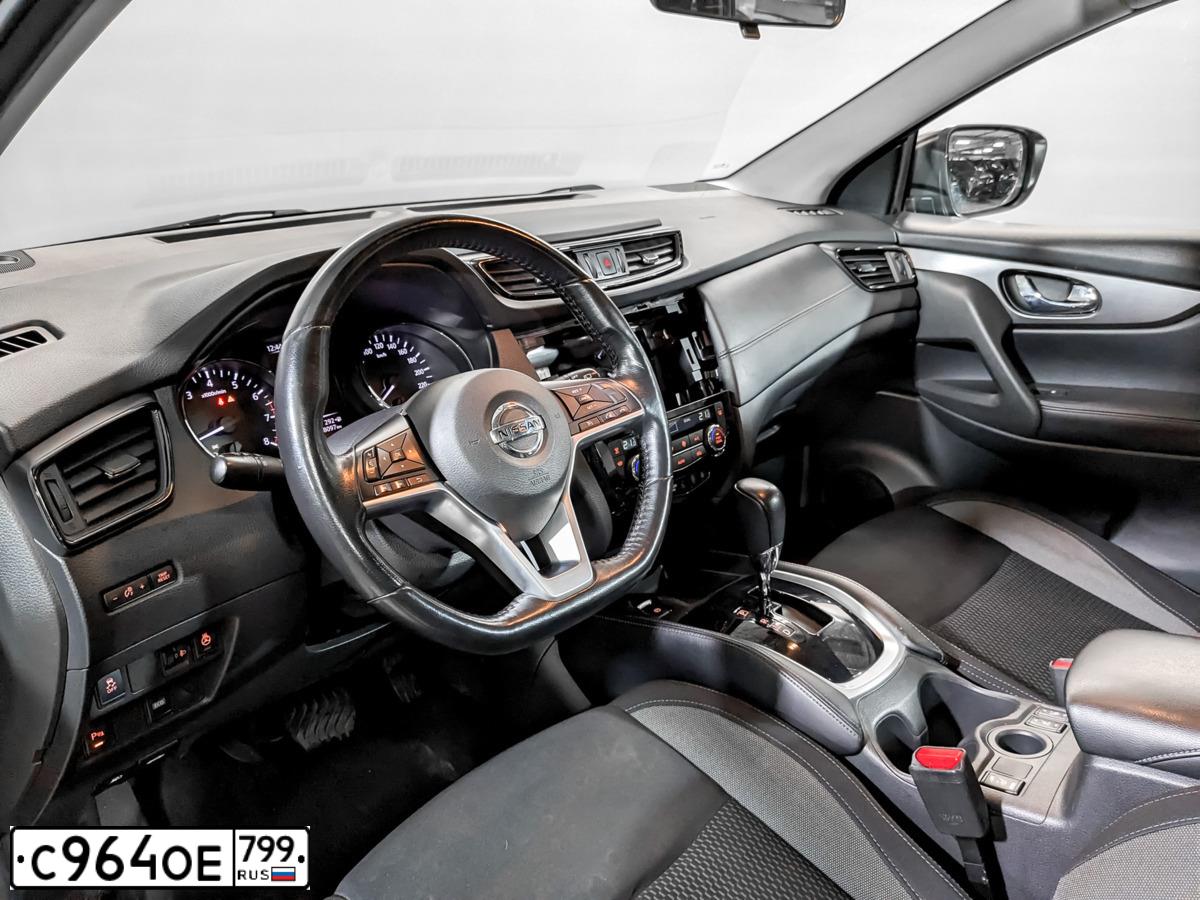 Фото автомобиля NISSAN QASHQAI, 2019 — госномер О545РС154. Цвет: ЧЕРНЫЙ