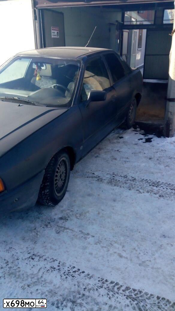 Фото автомобиля AUDI 80, 1988 — госномер В749ЕТ39. Цвет: ЧЕРНЫЙ