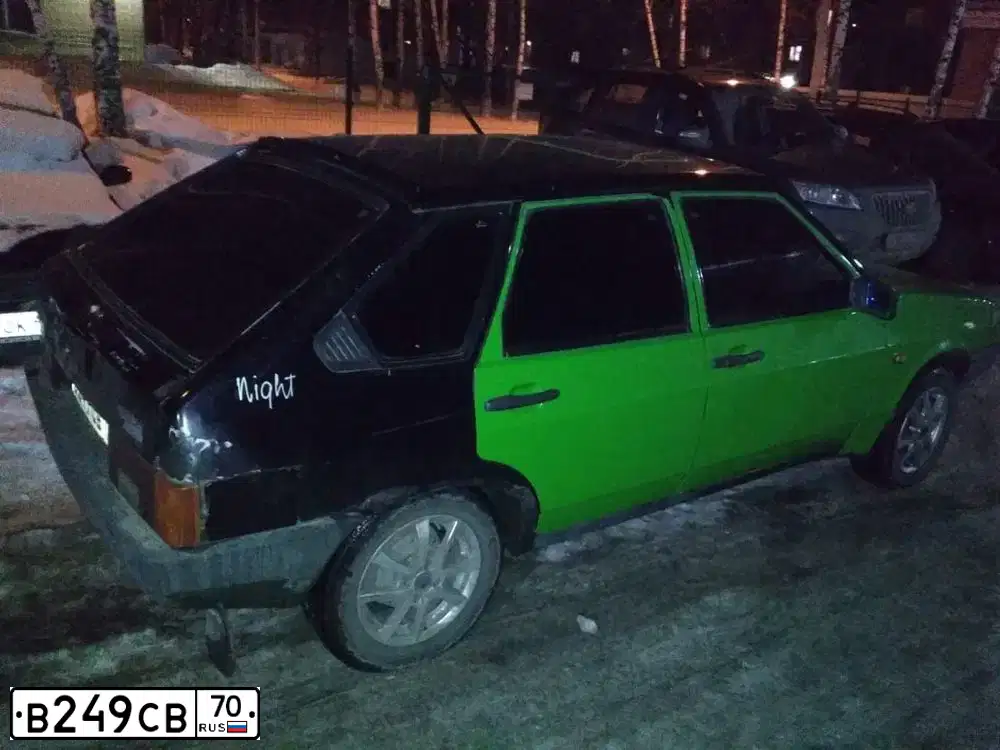 Фото автомобиля LADA 2109 SAMARA, 1989 — госномер В249СВ70. Цвет: ЧЕРНЫЙ
