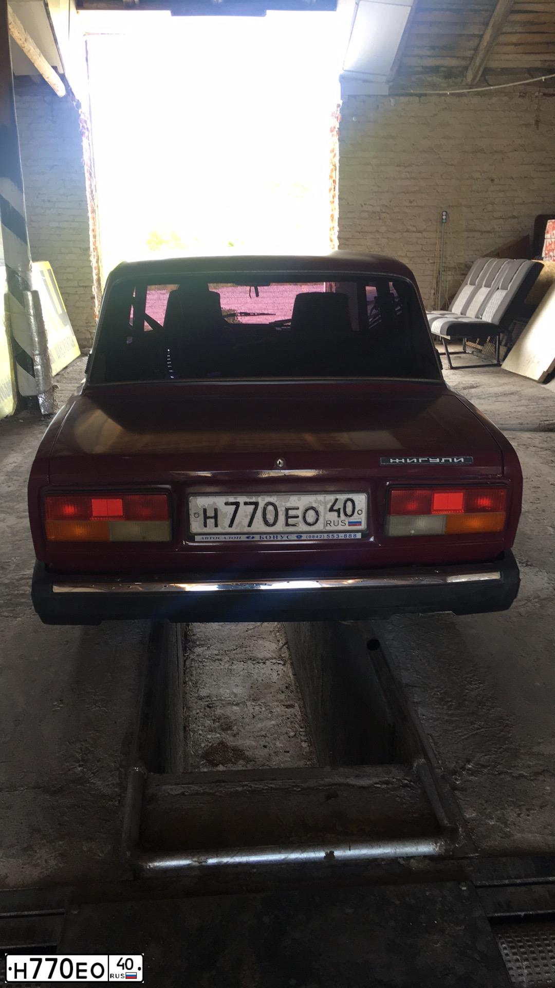 Фото автомобиля LADA 2107 LADA, 2004 — госномер Е513ХК40. Цвет: ТЕМНО-БОРДОВЫЙ