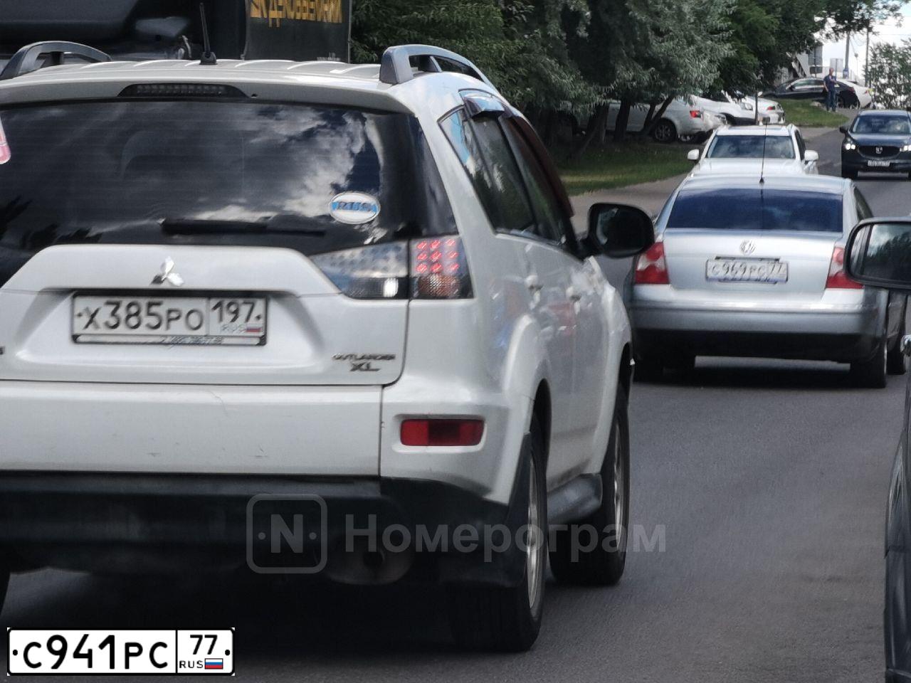 Фото автомобиля TOYOTA LAND CRUISER 200, 2013 — госномер Р423УМ159