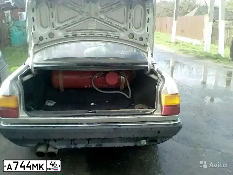 Фото автомобиля AUDI I 100, 1986 — госномер А744МК46. Цвет: БЕЛЫЙ (СЕРЫЙ)