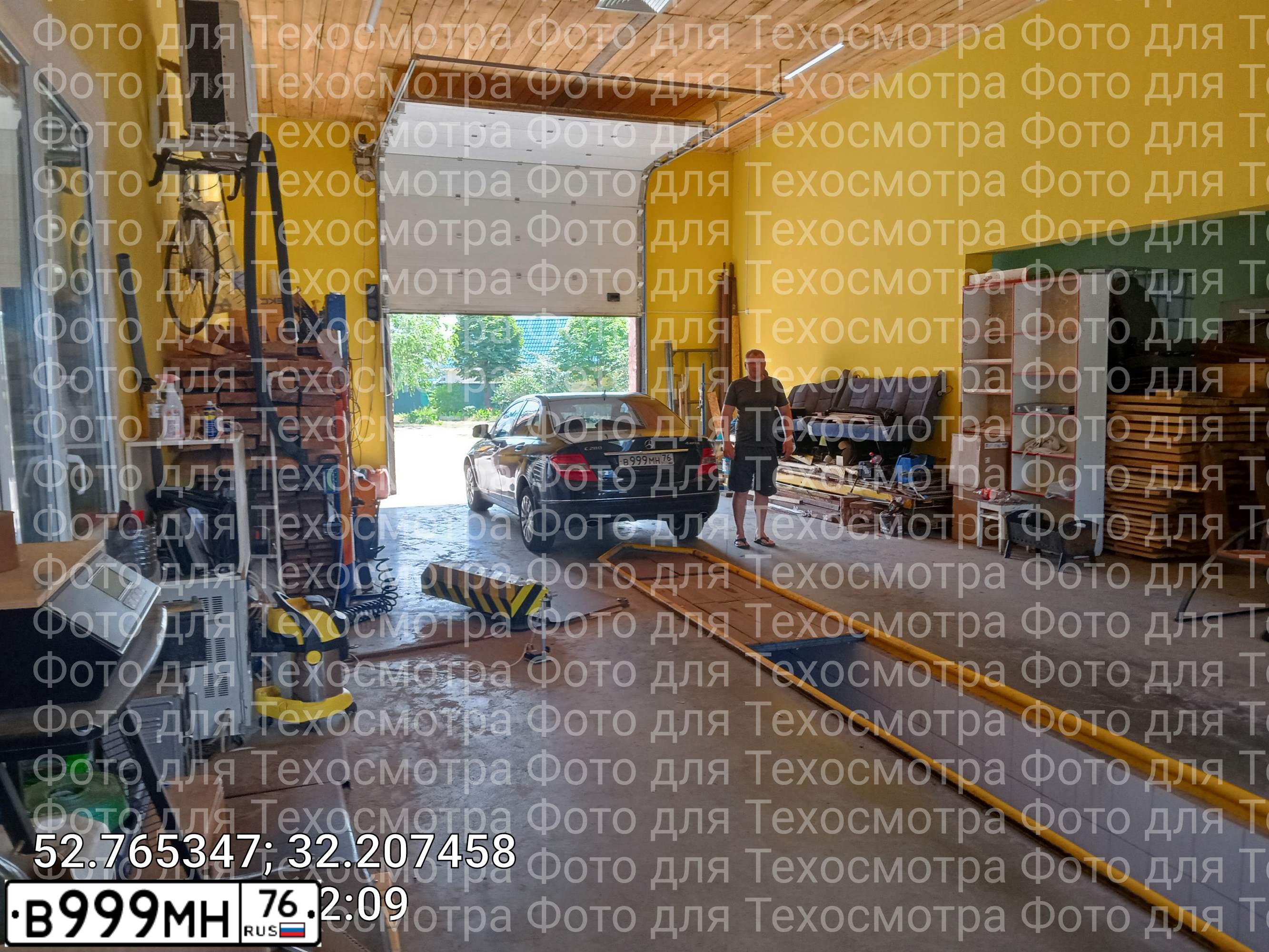 Фото автомобиля MERCEDES C-KLASSE, 2008 — госномер В999МН76. Цвет: ЧЕРНЫЙ