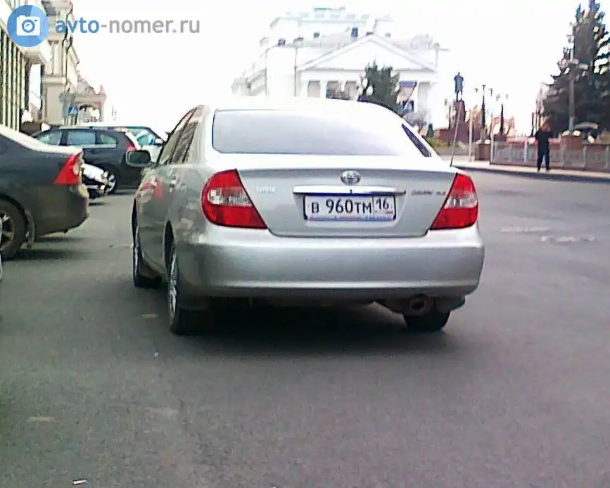 Фото автомобиля FORD FOCUS, 2013 — госномер М945ЕК716. Цвет: Темно-синий