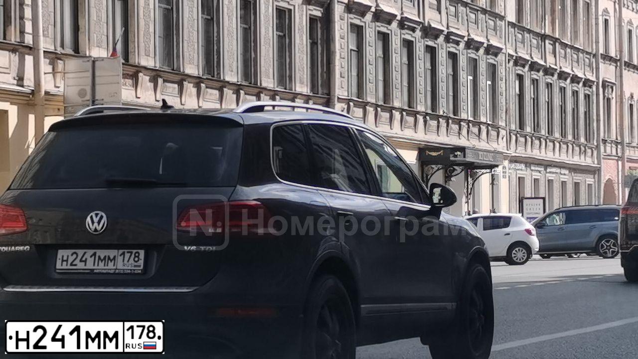 Фото автомобиля DATSUN MI-DO, 2015 — госномер О887УЕ159. Цвет: СЕРЕБРИСТЫЙ