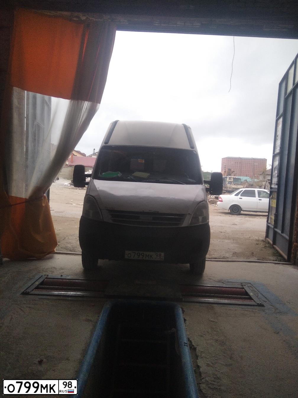 Фото автомобиля IVECO DAILY, 2010 — госномер Т676ТЕ05. Цвет: Белый
