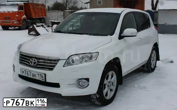 Фото автомобиля SUZUKI SX4, 2013 — госномер Р714АК716. Цвет: Белый