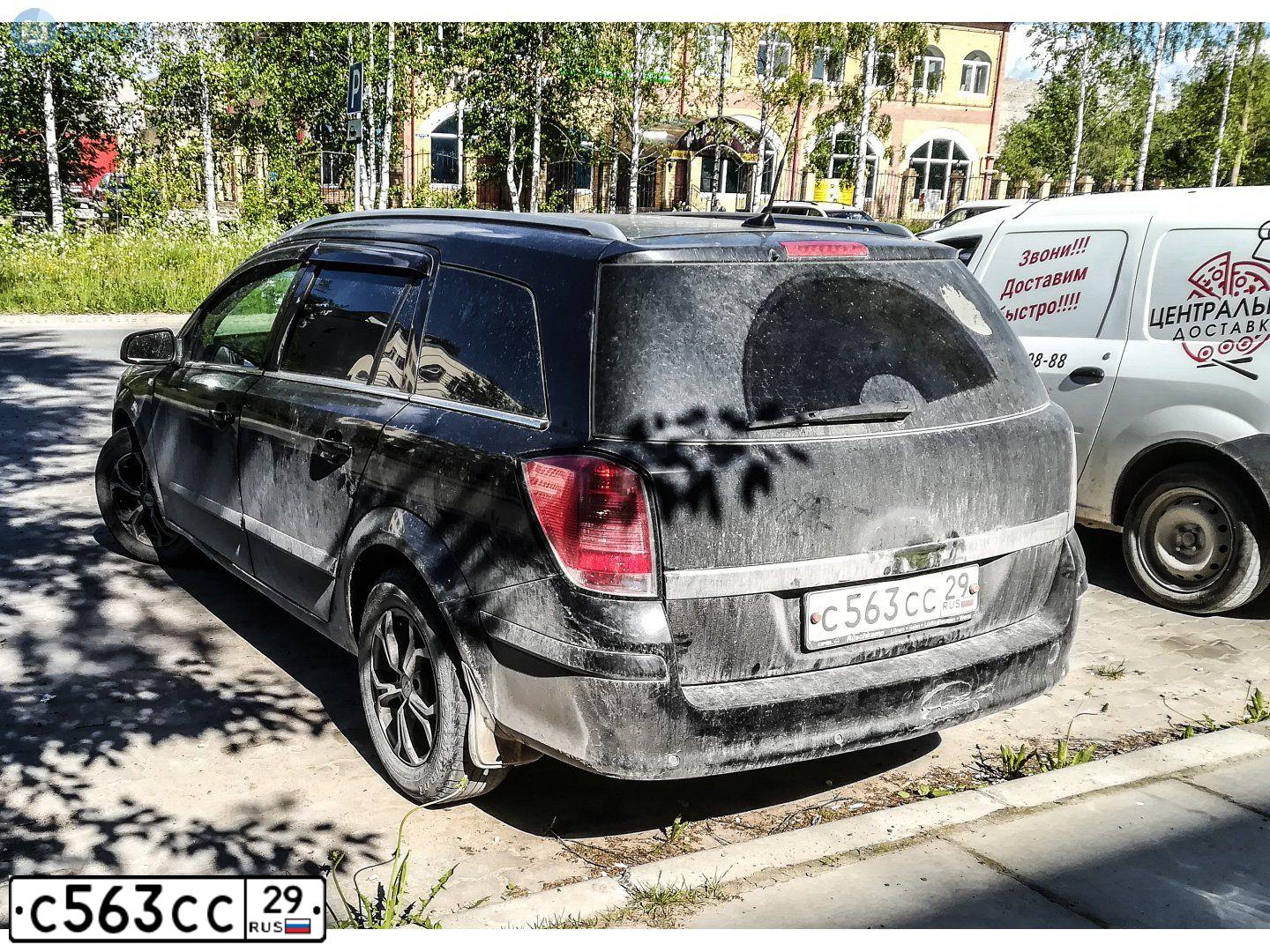 Фото автомобиля OPEL ASTRA, 2005 — госномер К160НУ35. Цвет: ЧЕРНЫЙ