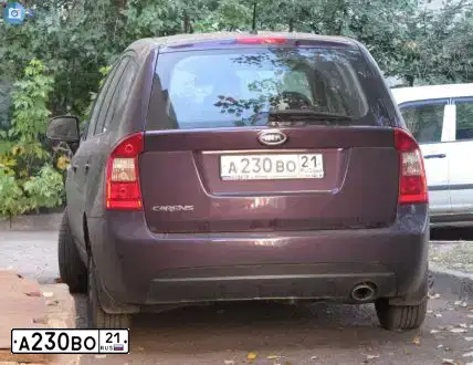 Фото автомобиля KIA CARENS, 2007 — госномер А241АМ774. Цвет: ФИОЛЕТОВЫЙ