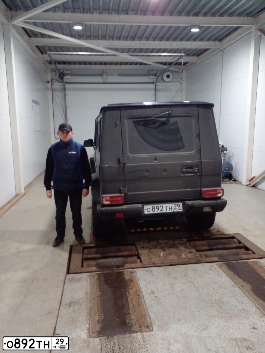 Фото автомобиля MERCEDES G-KLASSE, 1994 — госномер Р502ЕМ32