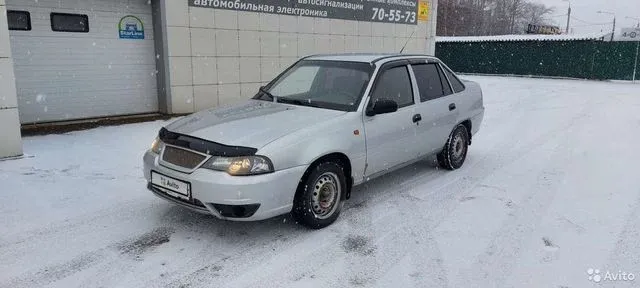Фото автомобиля DAEWOO NEXIA, 2010 — госномер У669КВ76. Цвет: СЕРЕБРИСТЫЙ