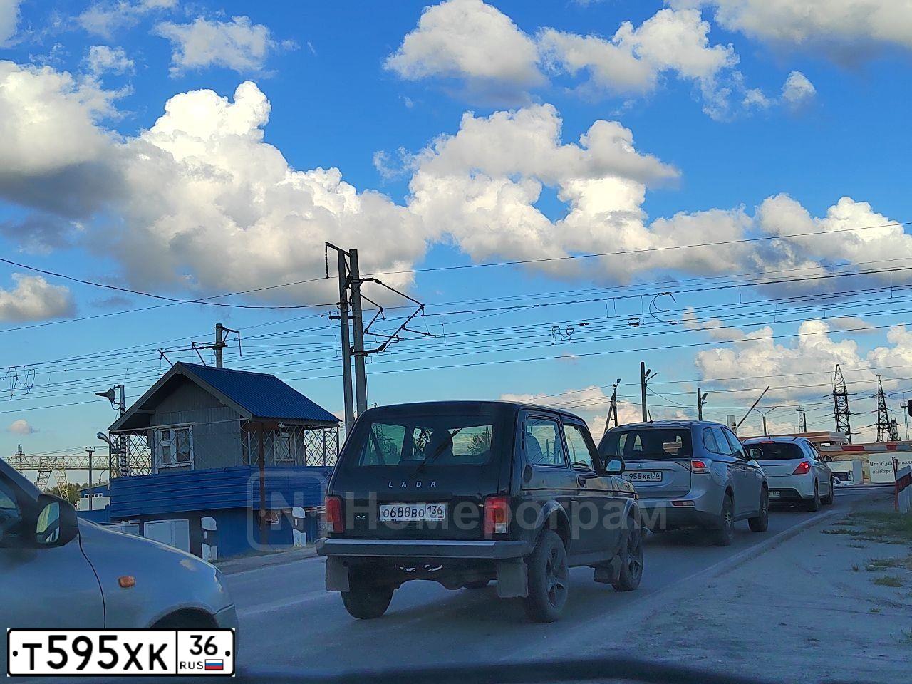 Фото автомобиля LADA 2109 SAMARA, 2003. Цвет: Светло-Серебристый металлик