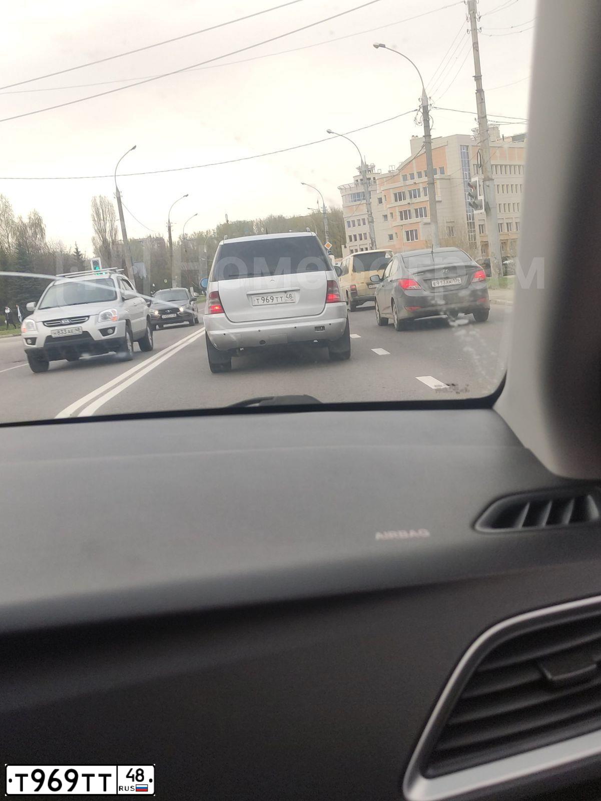 Фото автомобиля MERCEDES M-KLASSE, 1999 — госномер Т969ТТ48. Цвет: СЕРЕБРИСТЫЙ