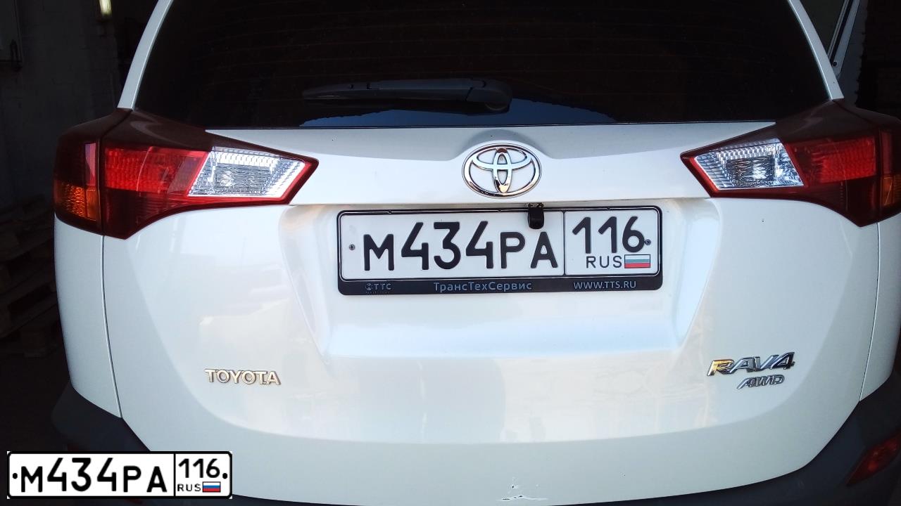 Фото автомобиля INFINITI QX70 /FX/, 2010 — госномер Н598ТЕ154. Цвет: Коричневый