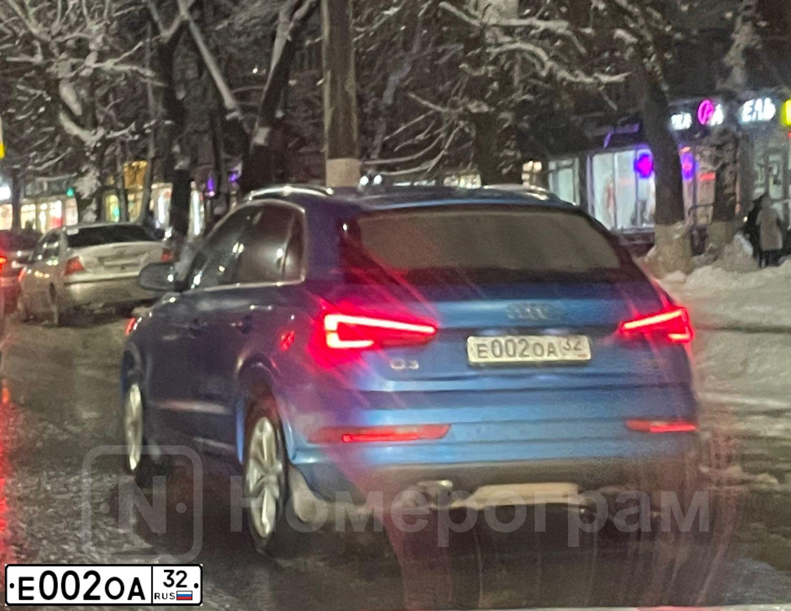 Фото автомобиля CHEVROLET CRUZE, 2012 — госномер Н713РТ32. Цвет: Красный