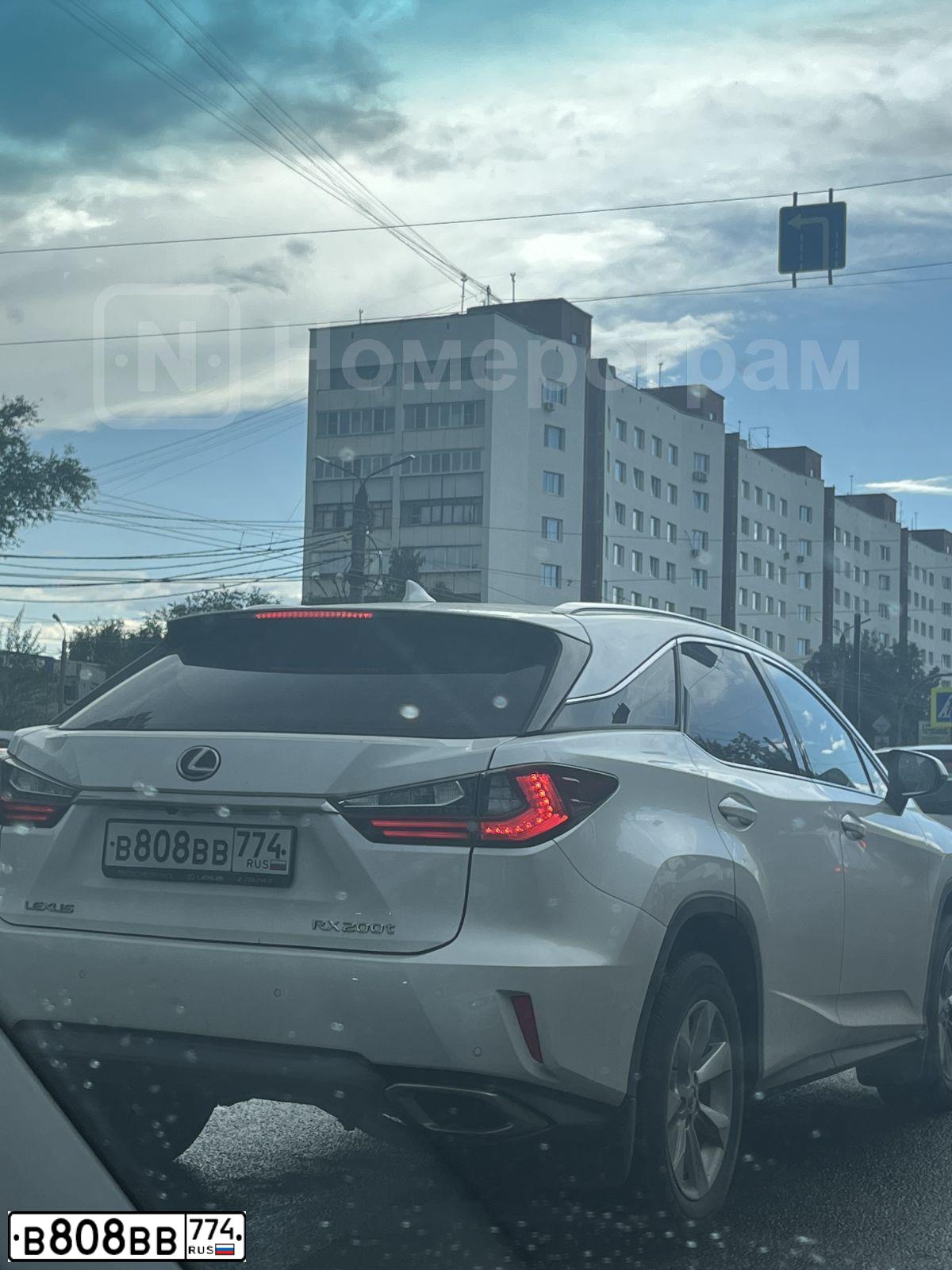 Фото автомобиля LEXUS RX, 2017 — госномер В808ВВ774. Цвет: Белый