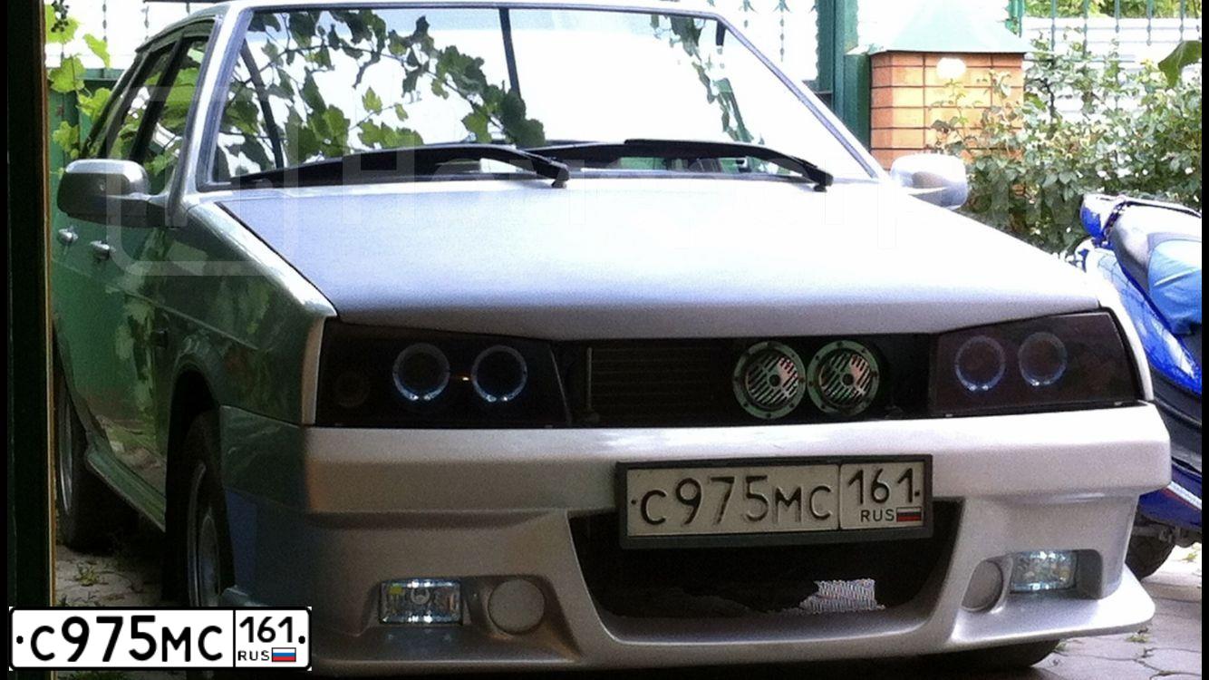 Фото автомобиля LADA 2109 SAMARA, 2001 — госномер С975МС161. Цвет: СВ.СЕРЕБР.МЕТАЛЛ