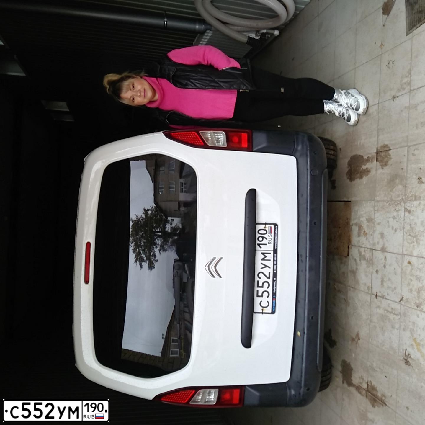 Фото автомобиля CITROEN BERLINGO, 2012 — госномер А135МК977. Цвет: Белый