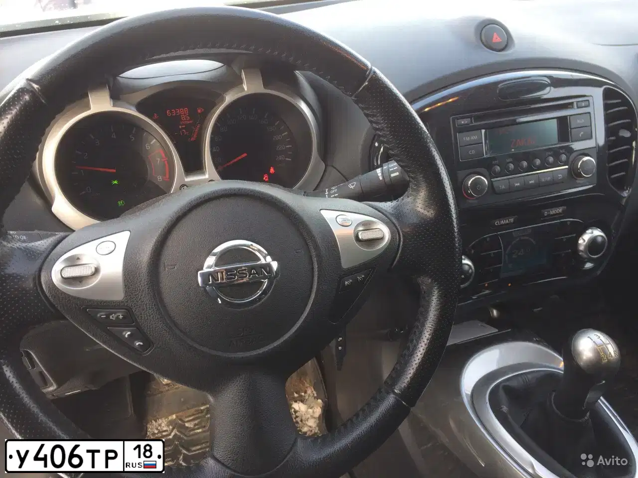 Фото автомобиля NISSAN JUKE, 2012 — госномер У406ТР18. Цвет: БЕЛЫЙ