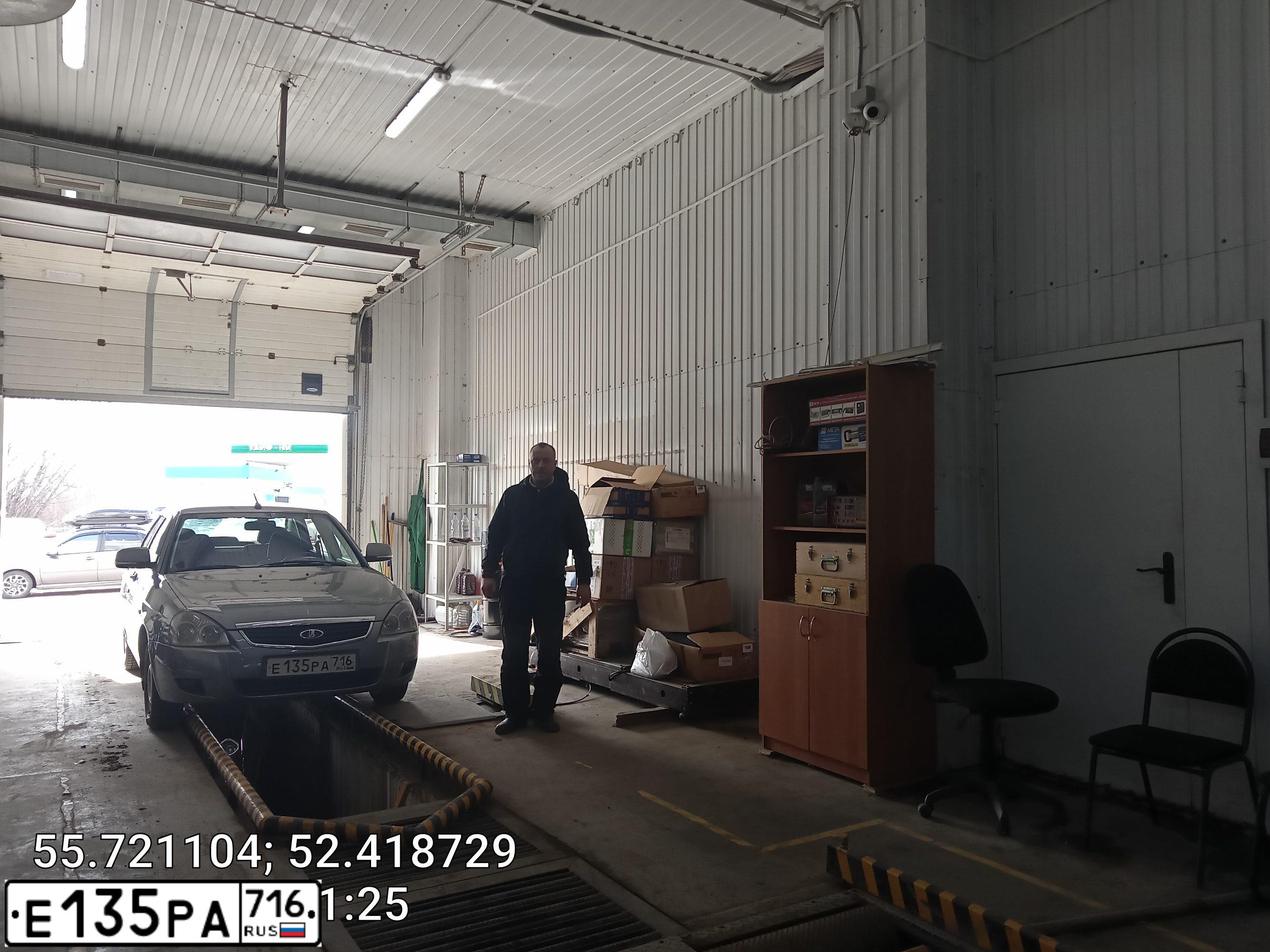 Фото автомобиля LADA 2170 PRIORA, 2011 — госномер О636СН116. Цвет: Серый