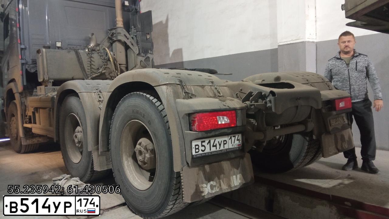 Фото автомобиля SCANIA SERIE G /6X4/, 2019 — госномер В514УР174. Цвет: СЕРЫЙ