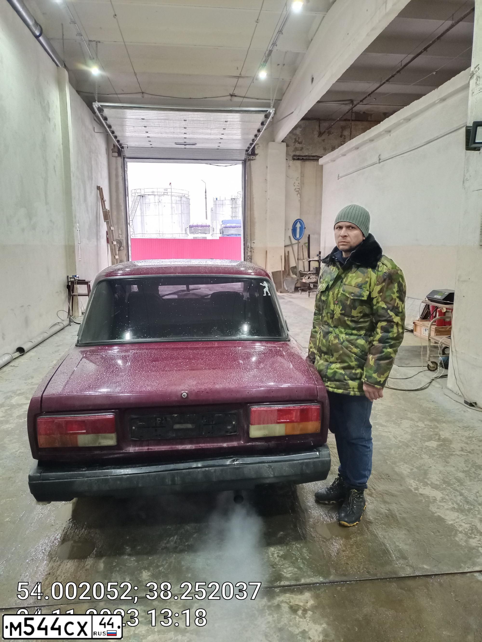 Фото автомобиля LADA 2107, 2004 — госномер У018ТК71. Цвет: ФИОЛЕТОВЫЙ