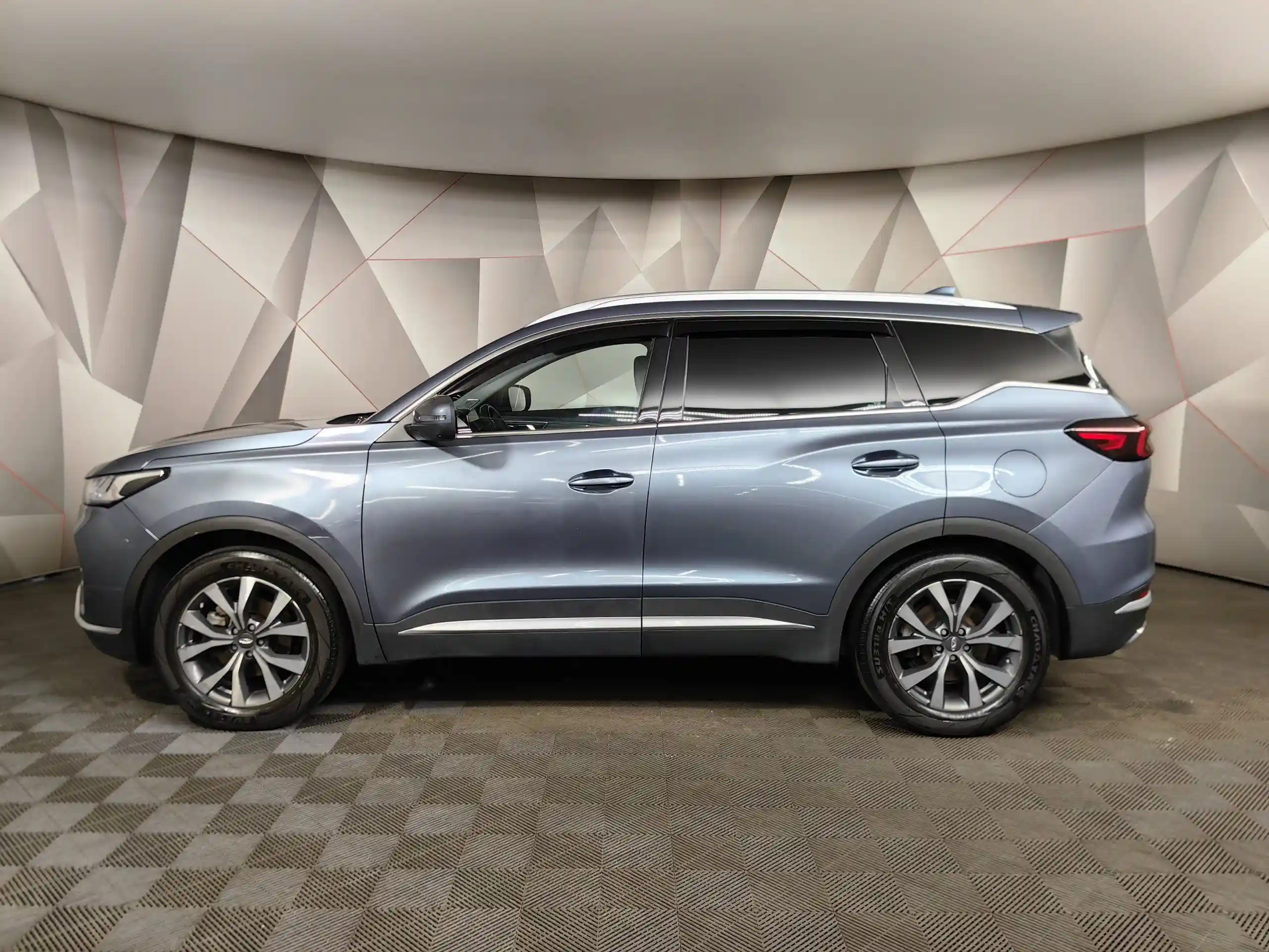 Фото автомобиля CHERY TIGGO 7, 2021 — госномер Р292ВА977. Цвет: СЕРЫЙ
