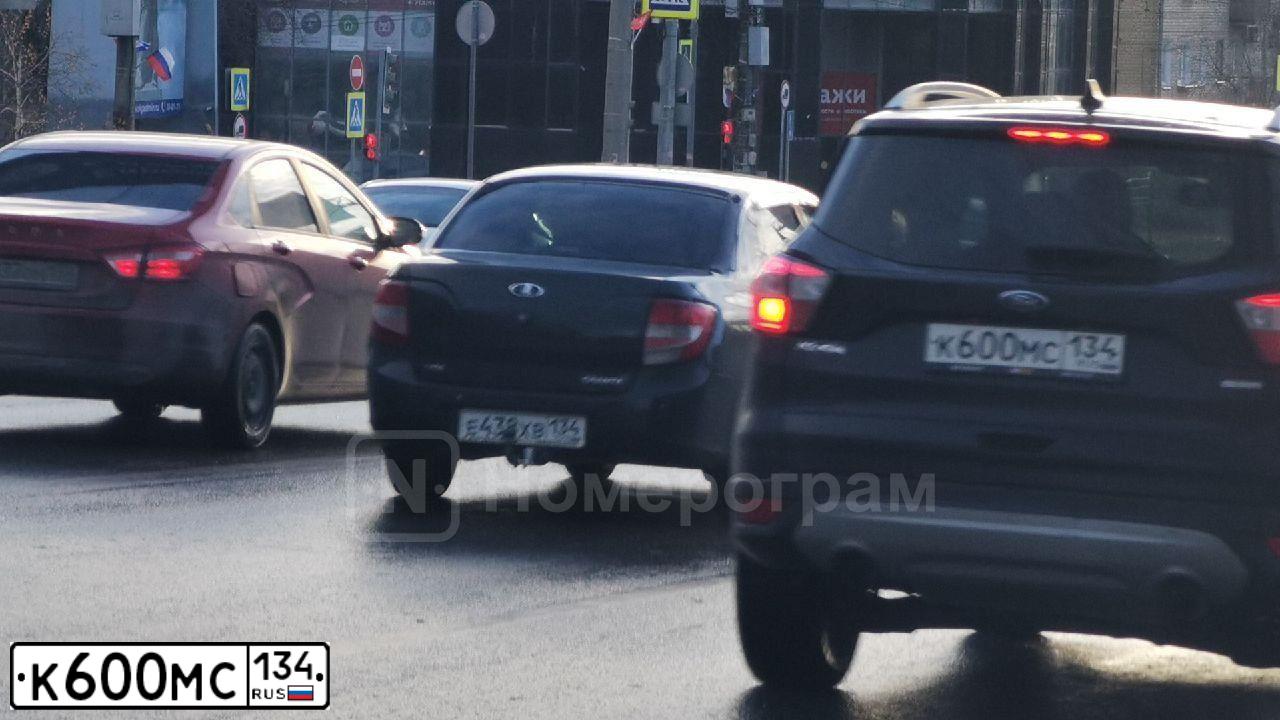 Фото автомобиля CHEVROLET CRUZE, 2011 — госномер О500ОХ63. Цвет: СВЕТЛО-СЕРЫЙ МЕТАЛЛИК