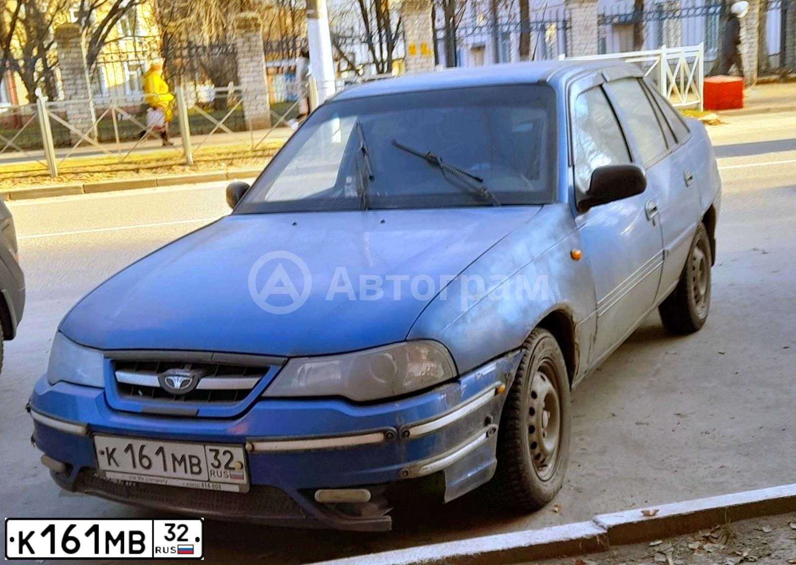 Фото автомобиля DAEWOO NEXIA, 2010 — госномер О592СО32. Цвет: СИНЕ-ГЛАЗУРИСТЫЙ