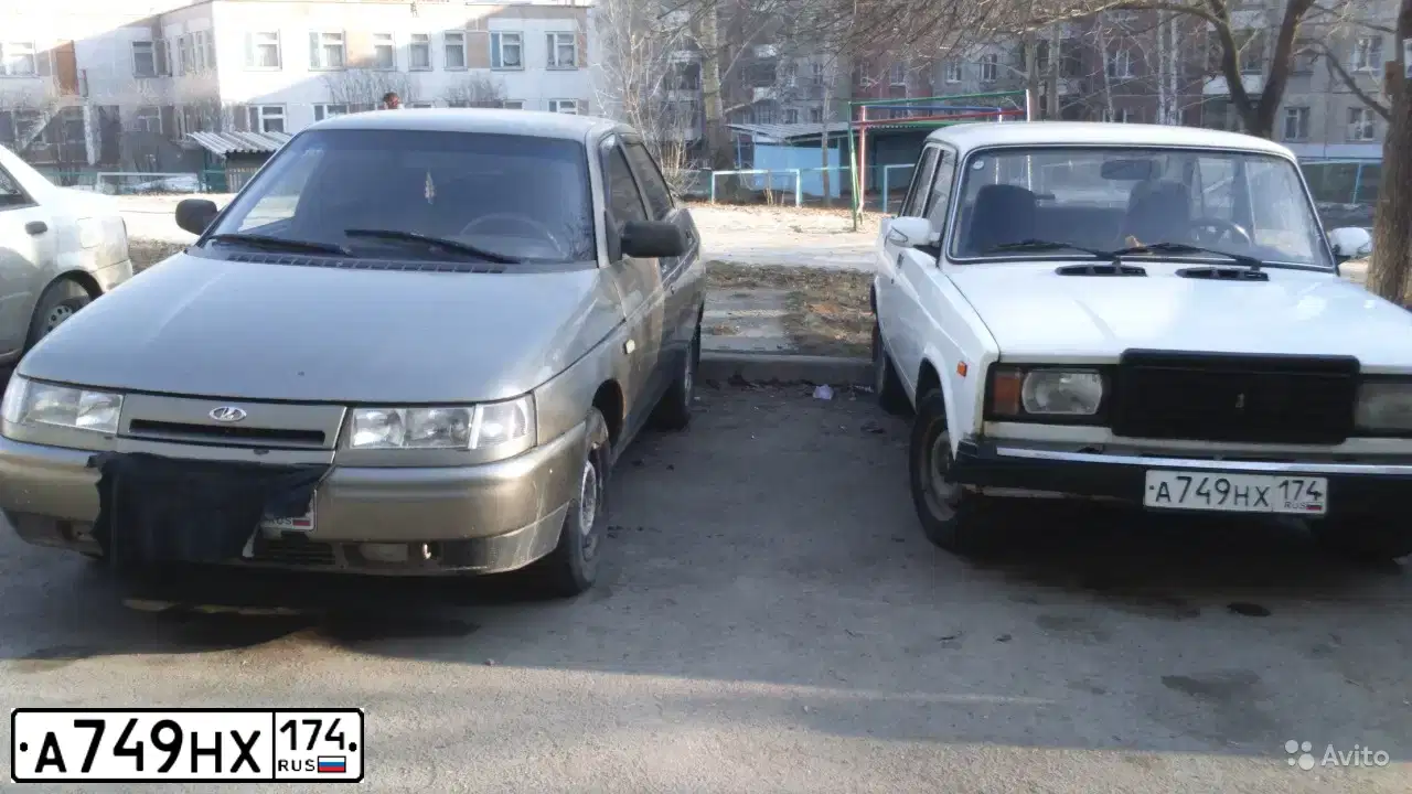 Фото автомобиля LADA 2107, 2008 — госномер К726КК174. Цвет: ЯРКО-БЕЛЫЙ