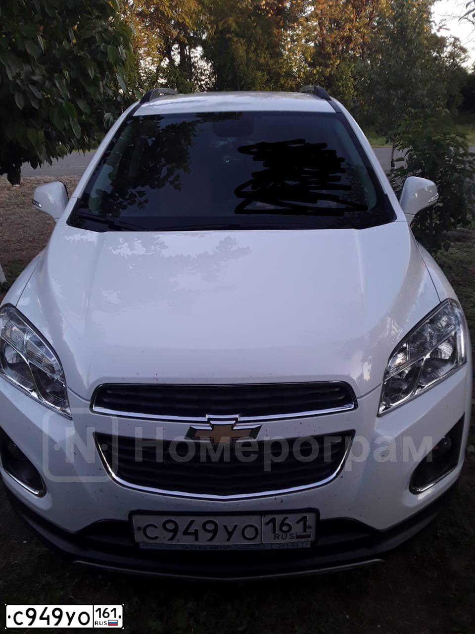Фото автомобиля CHEVROLET TRACKER, 2015 — госномер С949УО161. Цвет: БЕЛЫЙ