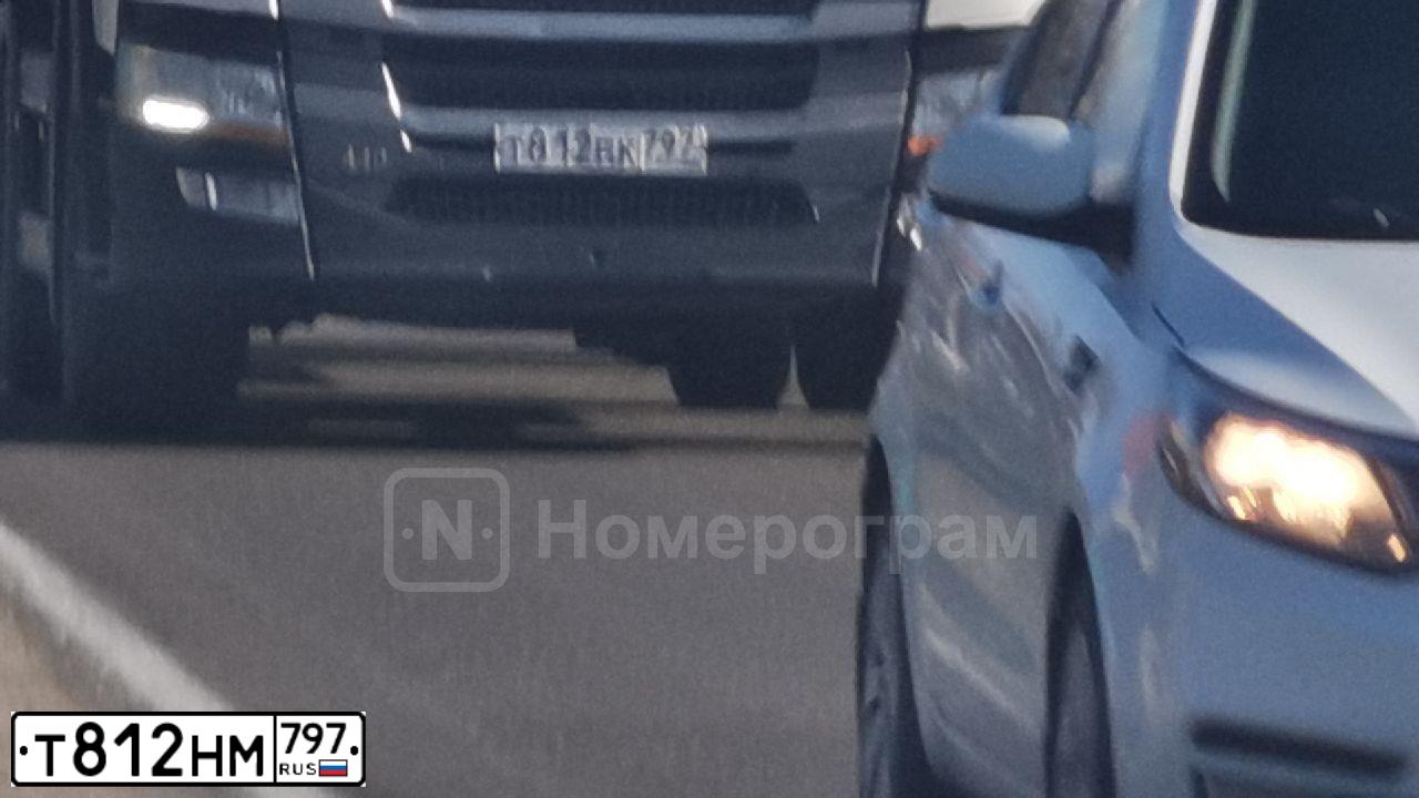 Фото автомобиля VOLKSWAGEN TIGUAN, 2017 — госномер Н550ХТ777. Цвет: ЧЕРНЫЙ