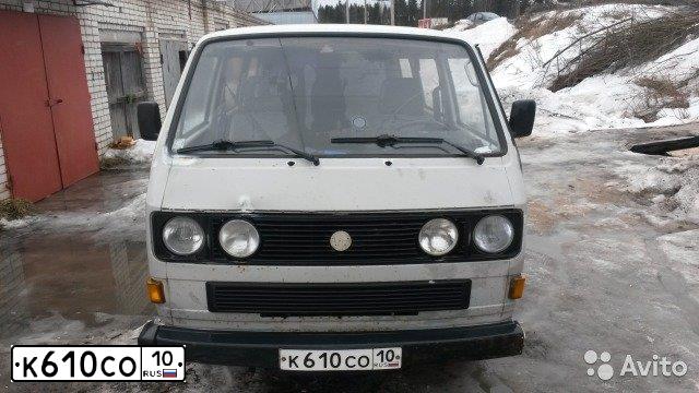 Фото автомобиля VOLKSWAGEN TRANSPORTER, 1988 — госномер К520ОН198. Цвет: БЕЛЫЙ СЕРЫЙ