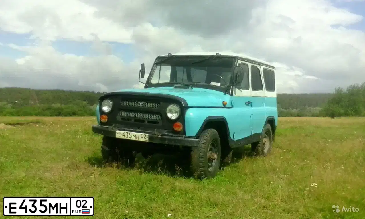 Фото автомобиля UAZ 3151 / HUNTER, 1995 — госномер Е435МН02. Цвет: СЕРО-ГОЛУБОЙ