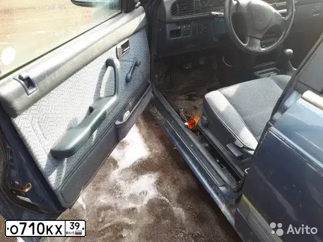 Фото автомобиля MAZDA 626, 1987 — госномер О710КХ39. Цвет: СИНИЙ