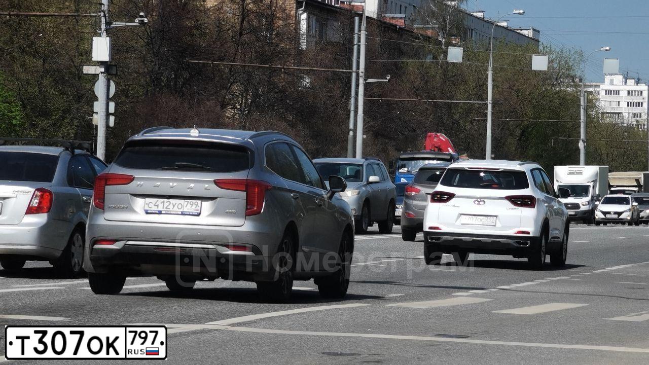 Фото автомобиля BMW SERIE 1, 2008 — госномер О005ЕЕ96. Цвет: ЧЕРНЫЙ