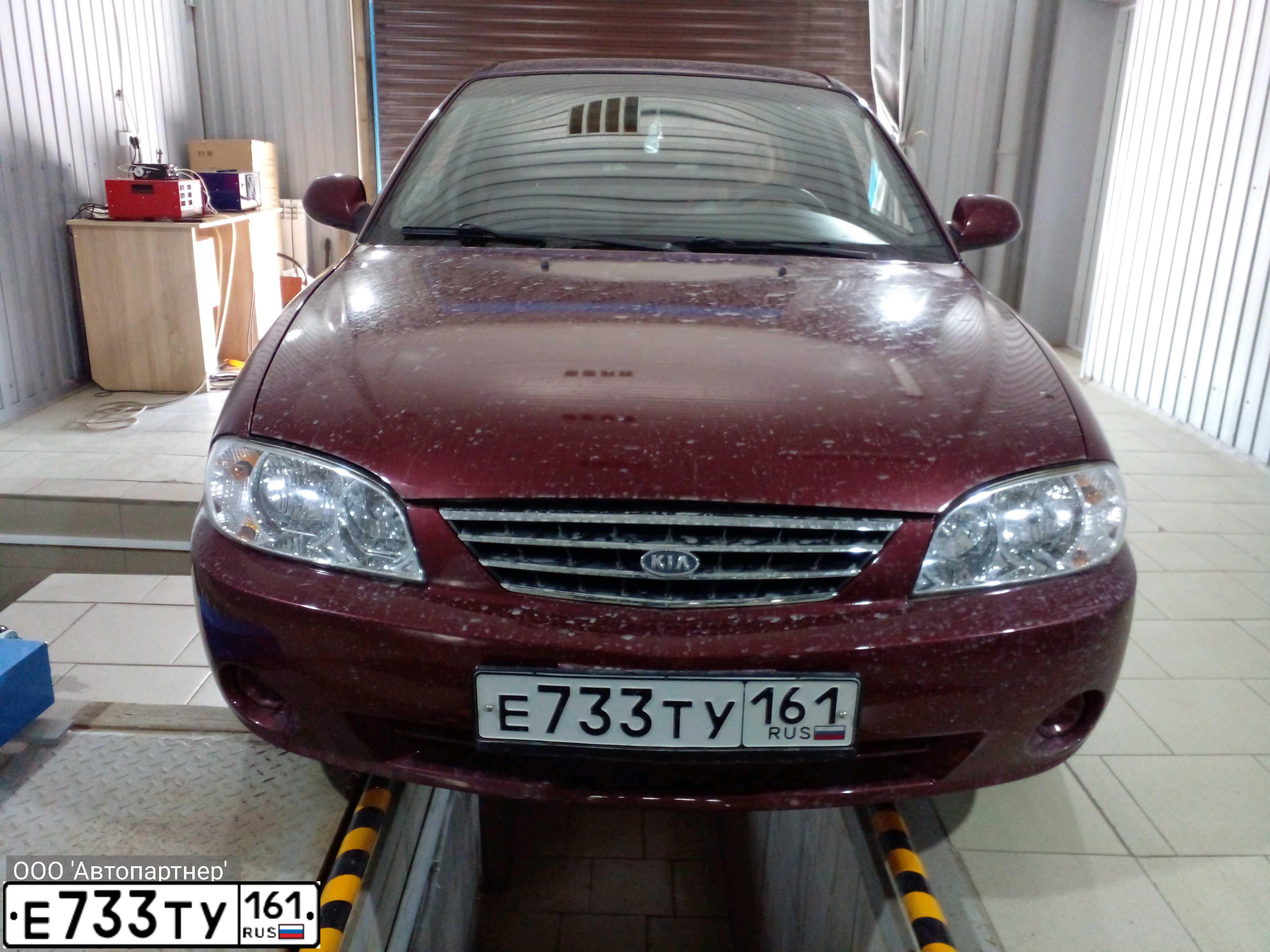 Фото автомобиля KIA SPECTRA, 2008 — госномер М112ОЕ161. Цвет: КРАСНЫЙ ПЕРЕЦ