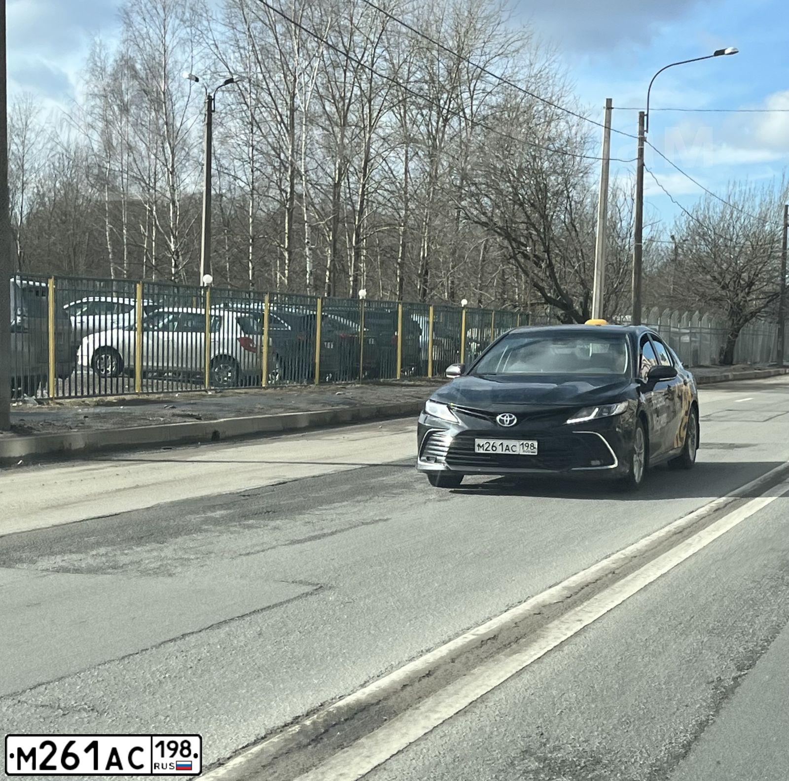 Фото автомобиля TOYOTA CAMRY, 2021 — госномер В630КС95