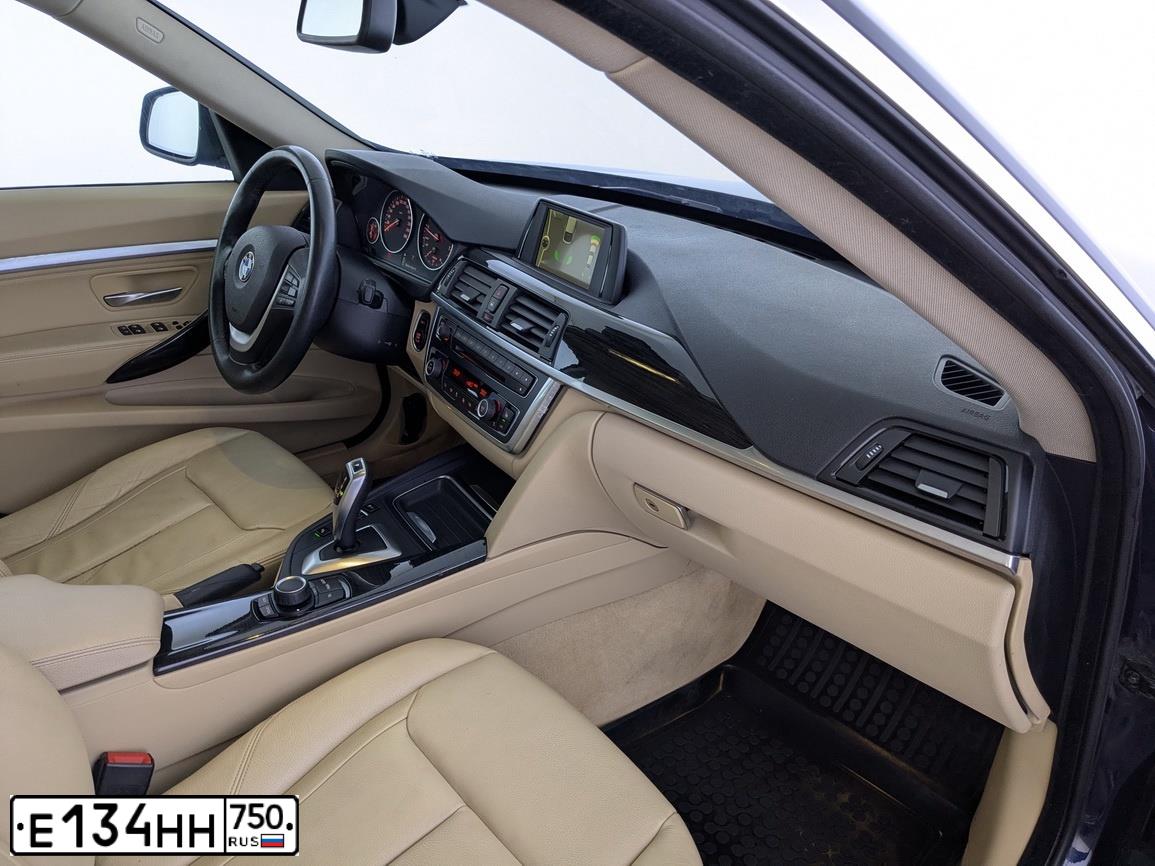 Фото автомобиля BMW SERIE 3, 2013 — госномер Е134НН750. Цвет: СИНИЙ ТЕМНЫЙ