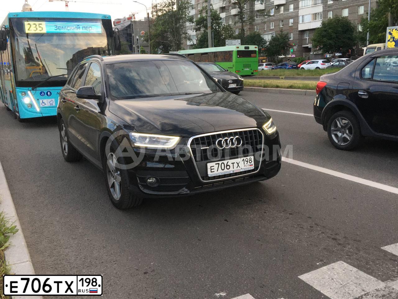 Фото автомобиля AUDI Q3, 2012 — госномер Е706ТХ198. Цвет: ЧЕРНЫЙ