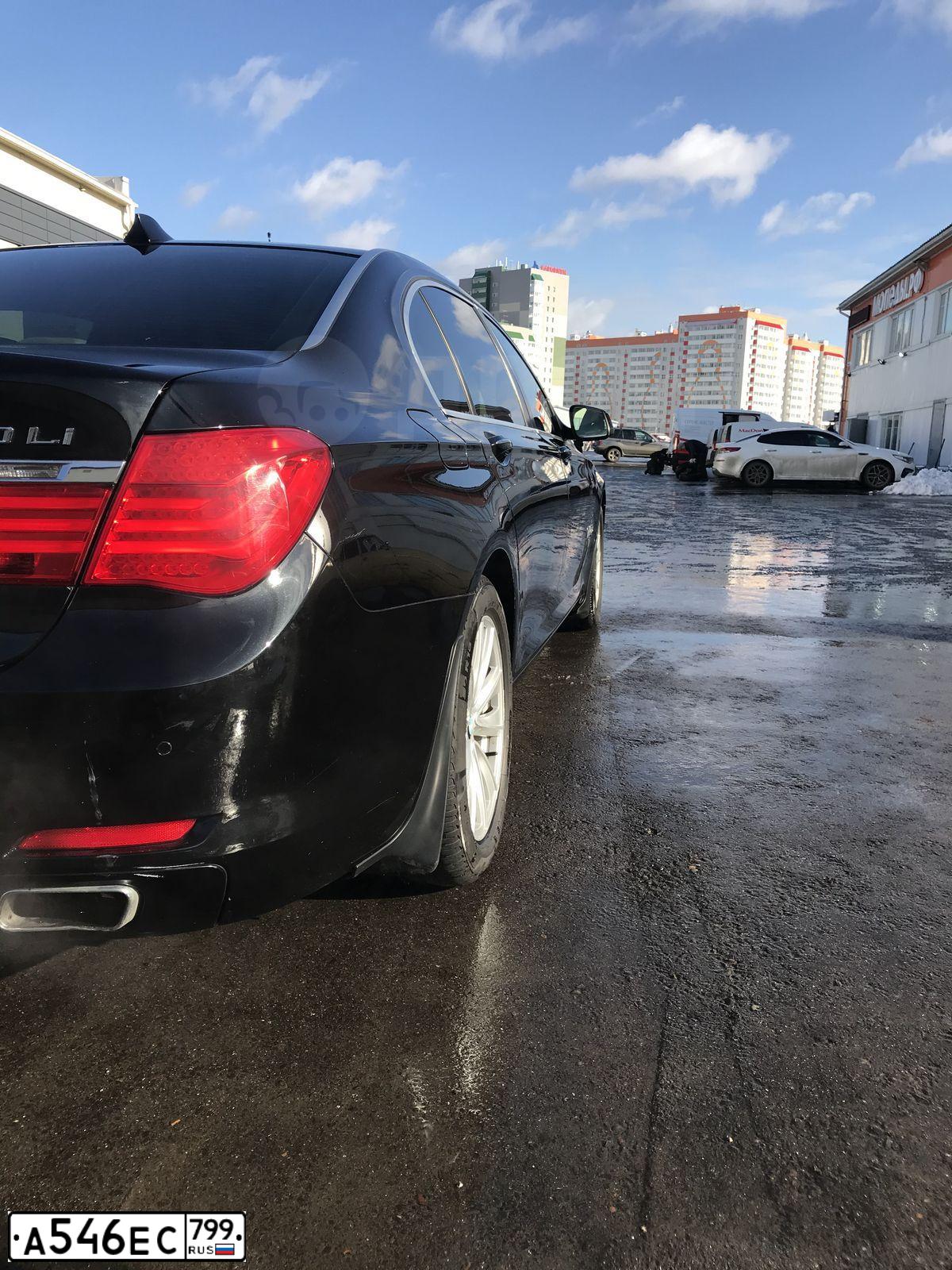 Фото автомобиля BMW SERIE 7, 2011 — госномер А546ЕС799. Цвет: ЧЕРНЫЙ