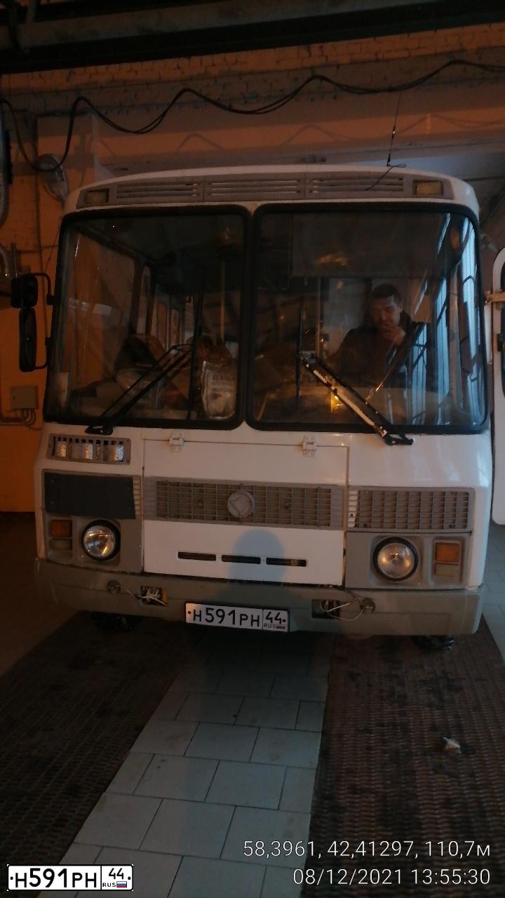 Фото автомобиля PAZ 4234, 2011 — госномер Н591РН44. Цвет: Белый