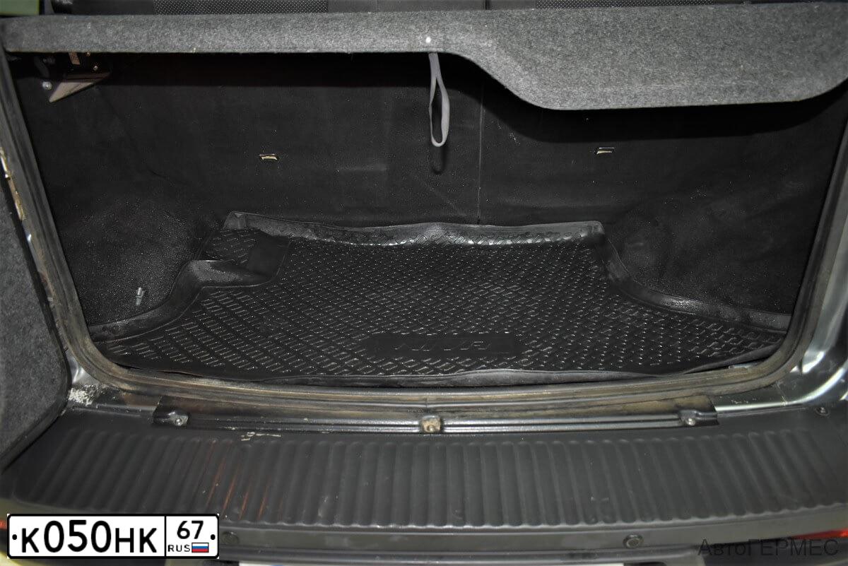 Фото автомобиля LADA 2121 NIVA, 2013 — госномер К050НК67. Цвет: Белый
