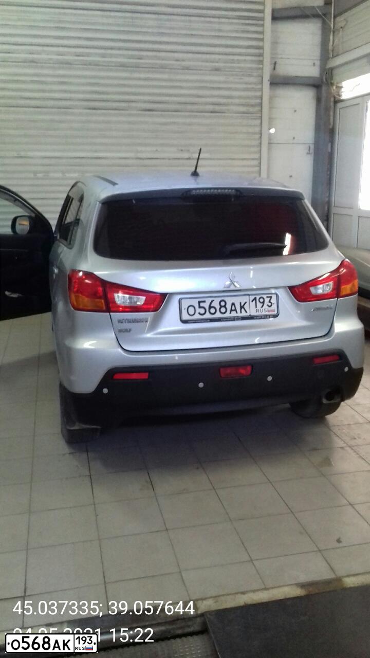 Фото автомобиля MITSUBISHI ASX, 2011 — госномер О568АК193. Цвет: СЕРЕБРИСТЫЙ