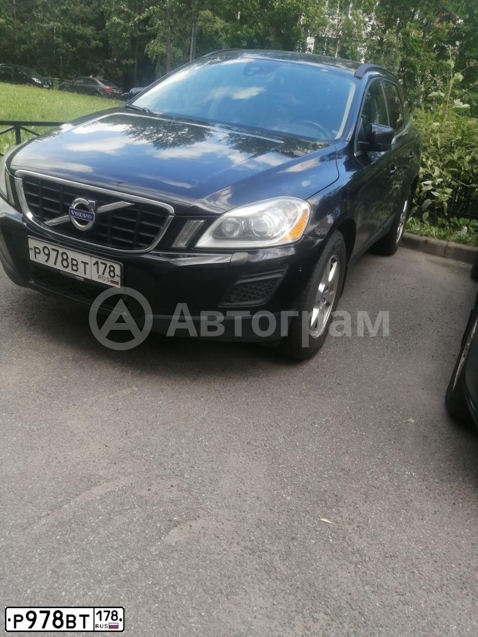 Фото автомобиля VOLVO XC60, 2011 — госномер Р978ВТ178. Цвет: ЧЕРНЫЙ