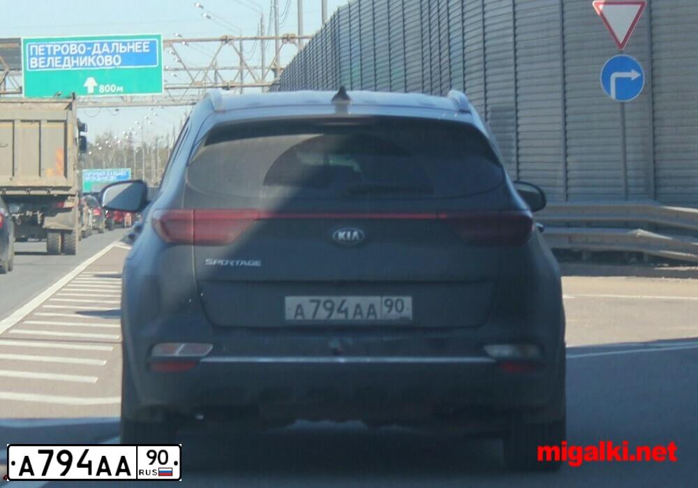 Фото автомобиля VOLKSWAGEN TOUAREG, 2007 — госномер М006СУ750. Цвет: ЧЕРНО-СЕРЫЙ