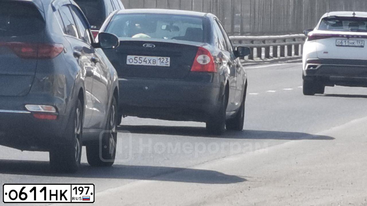 Фото автомобиля TOYOTA CAMRY, 2011 — госномер А818ХЕ155. Цвет: ЧЕРНЫЙ