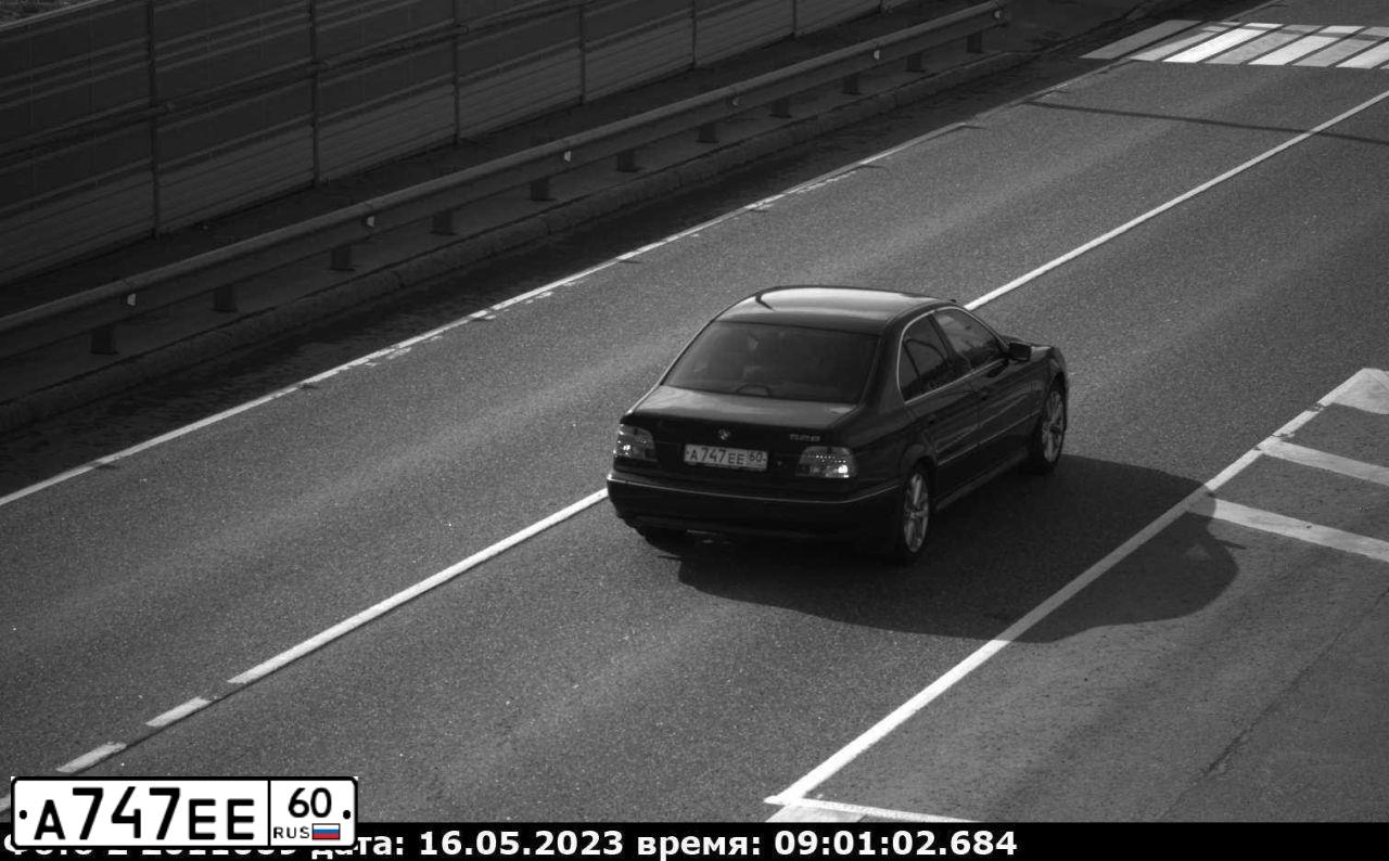 Фото автомобиля BMW SERIE 5, 2000 — госномер А747ЕЕ60. Цвет: ЧЕРНЫЙ